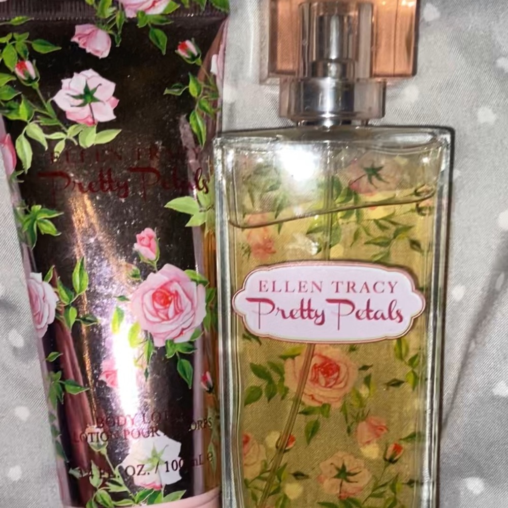 Ellen Tracy Pretty petals perfume and lotion